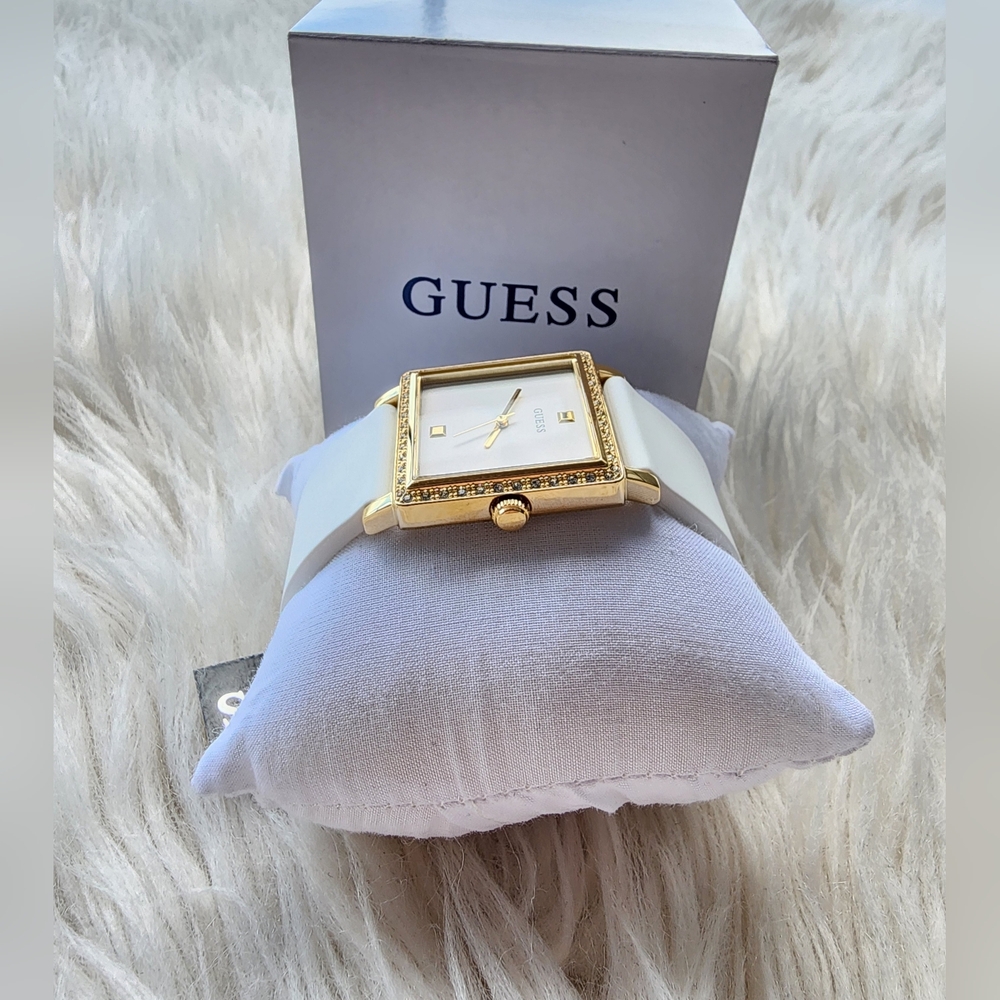 GUESS Gold and White Women's Watch Original Brand New - Picture 6 of 11